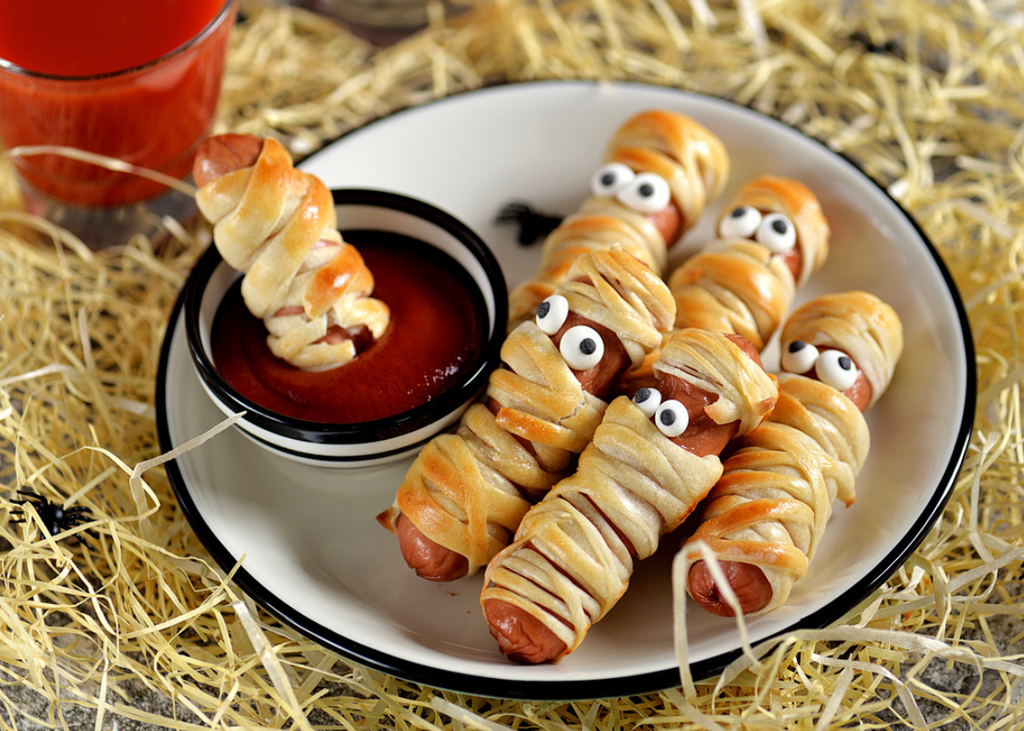 3 quick and easy meals for Halloween night